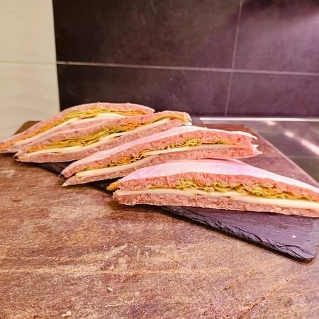 tramezzini di vitello provola e fiori di zucca a Roma